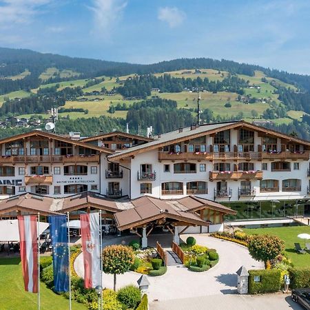 Hotel & Spa Sonne 4 Sterne Superior Кирхберг ин Тирол Екстериор снимка