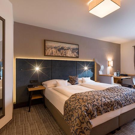 Hotel & Spa Sonne 4 Sterne Superior Кирхберг ин Тирол Екстериор снимка