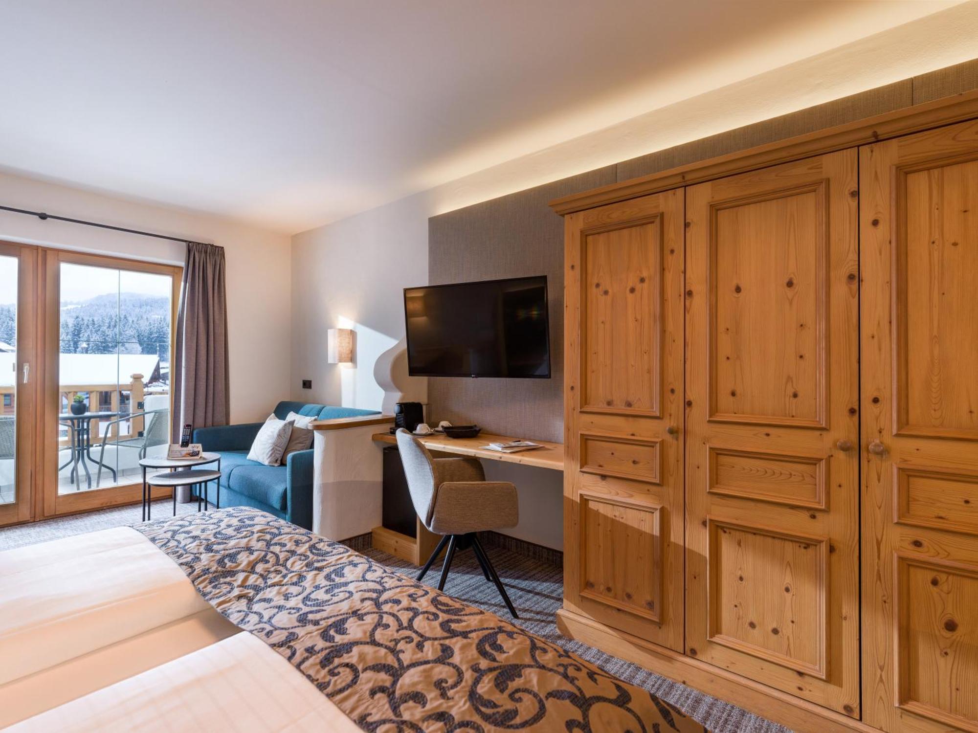 Hotel & Spa Sonne 4 Sterne Superior Кирхберг ин Тирол Екстериор снимка