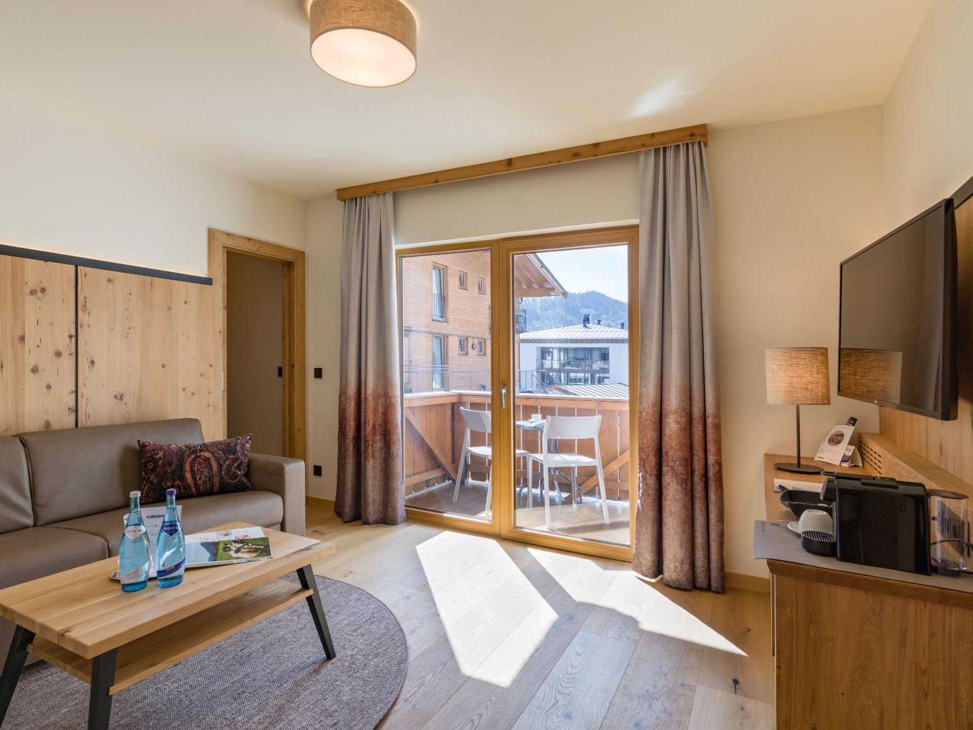 Hotel & Spa Sonne 4 Sterne Superior Кирхберг ин Тирол Екстериор снимка