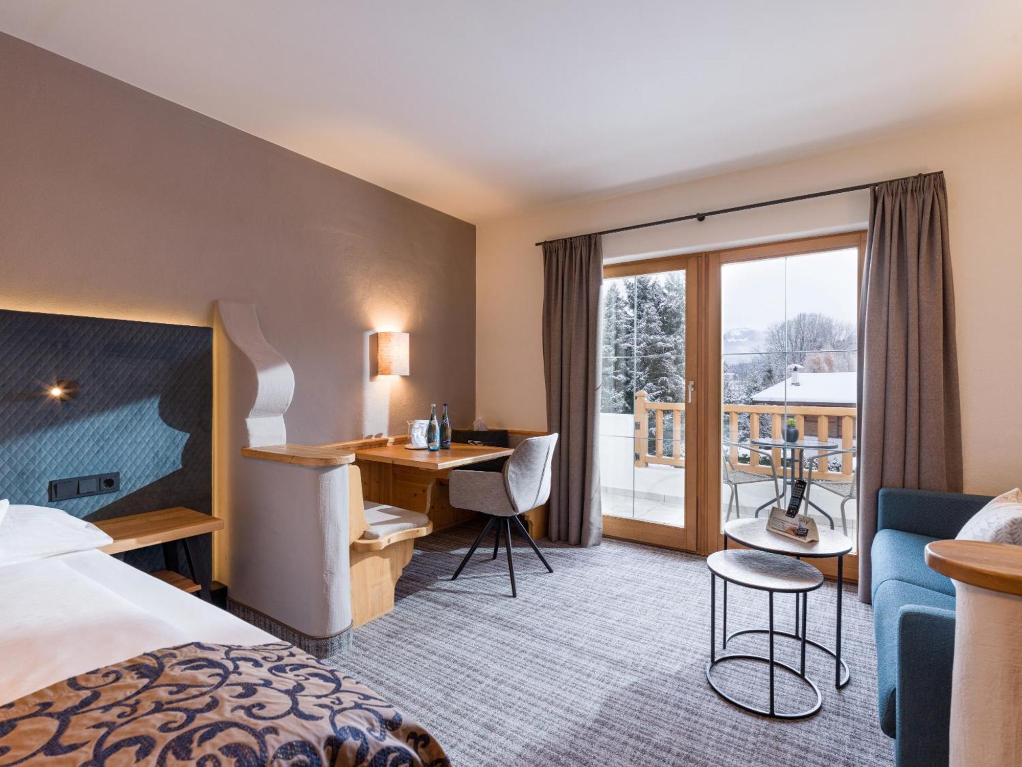 Hotel & Spa Sonne 4 Sterne Superior Кирхберг ин Тирол Екстериор снимка